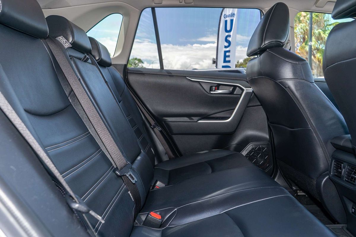 2020 Toyota RAV4 Cruiser AXAH54R