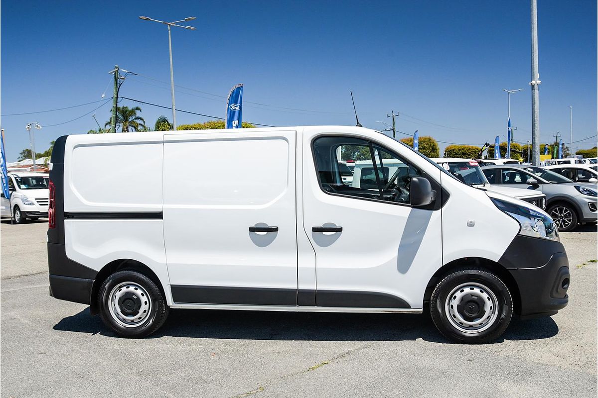 2022 Mitsubishi Express GLX SN SWB