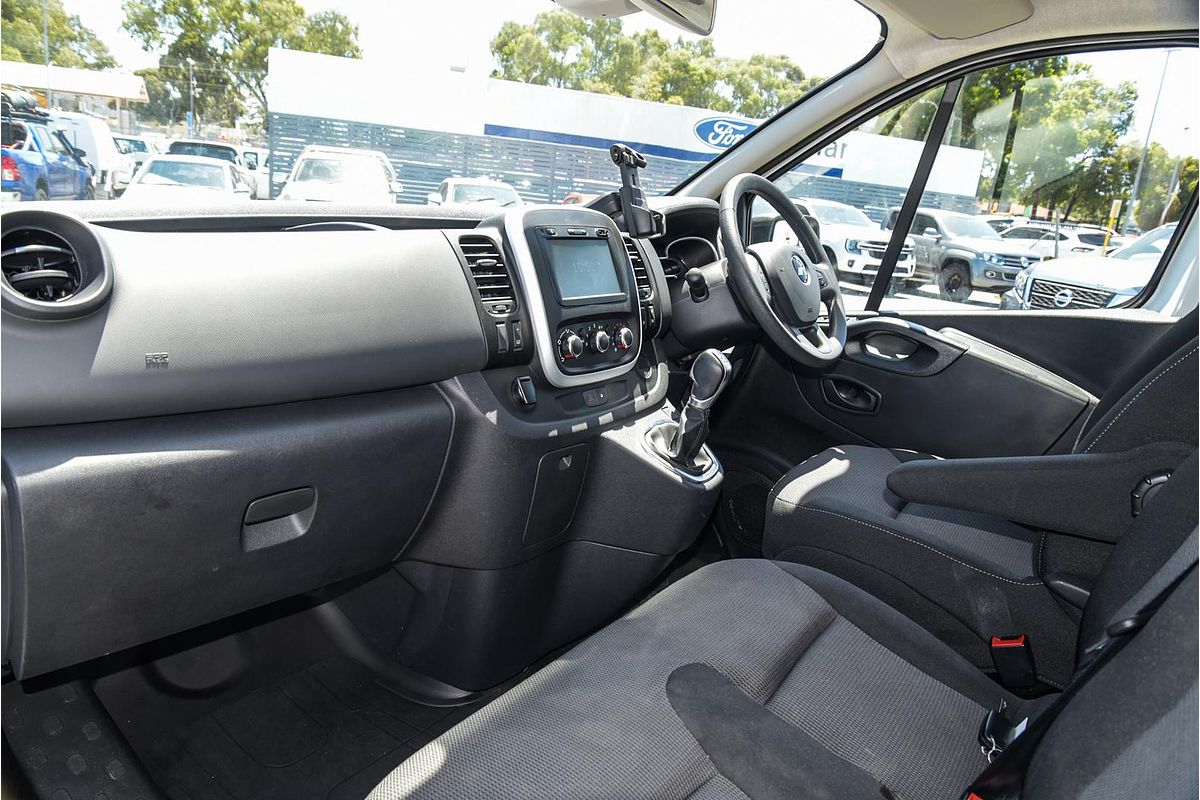 2022 Mitsubishi Express GLX SN SWB