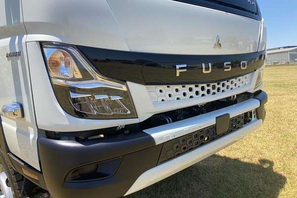 2024 Fuso Canter 4x4