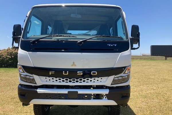 2024 Fuso Canter 4x4