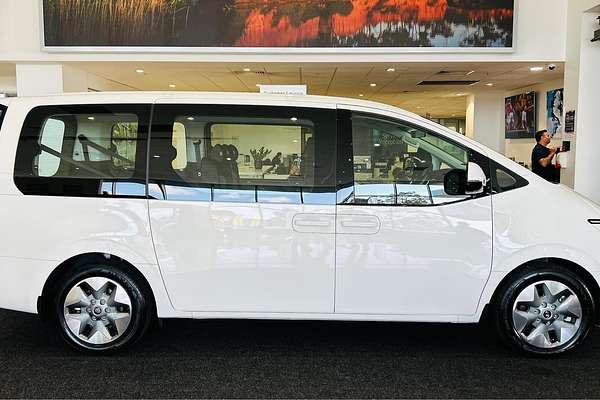 2023 Hyundai STARIA US4.V2