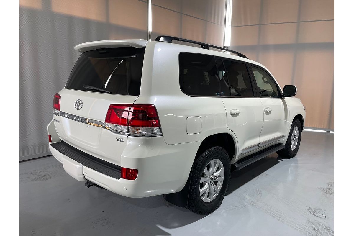 2018 Toyota LANDCRUISER VDJ200R MY16