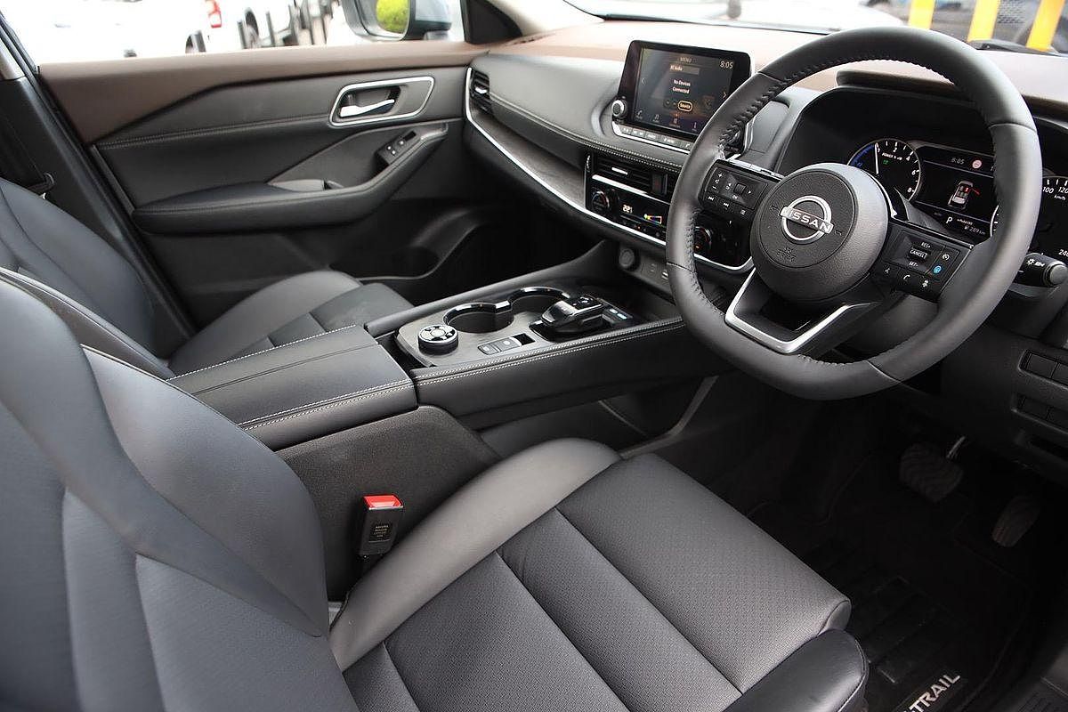 2023 Nissan X-TRAIL ST-L e-POWER T33
