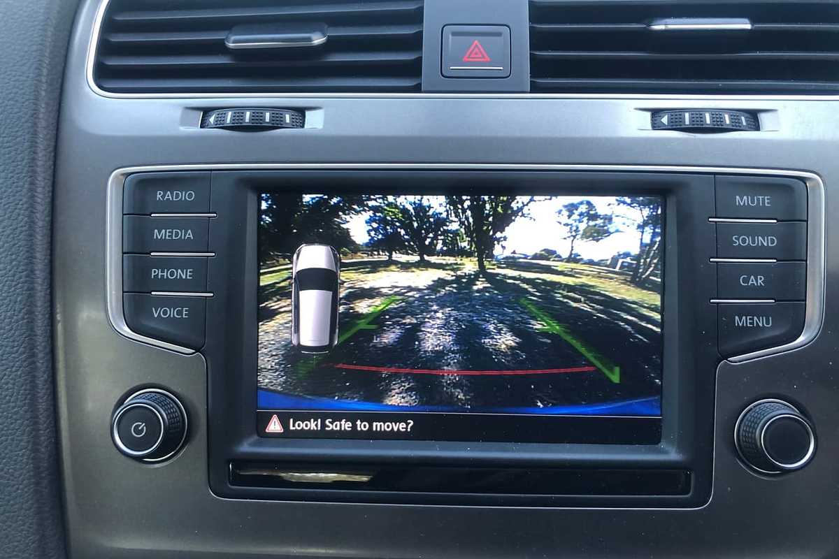 2016 Volkswagen GOLF 92TSI Trendline 7