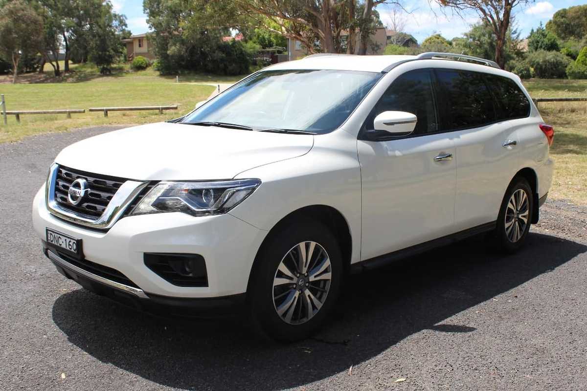 2017 Nissan PATHFINDER ST R52 Series II