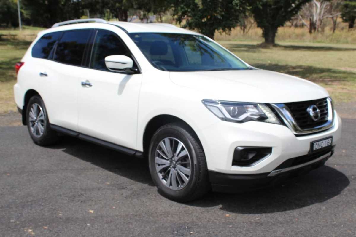 2017 Nissan PATHFINDER ST R52 Series II