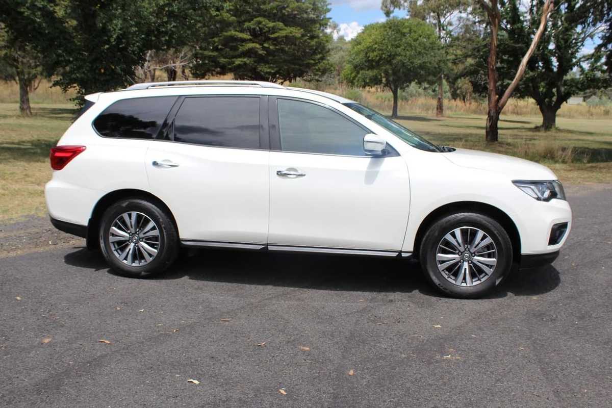 2017 Nissan PATHFINDER ST R52 Series II