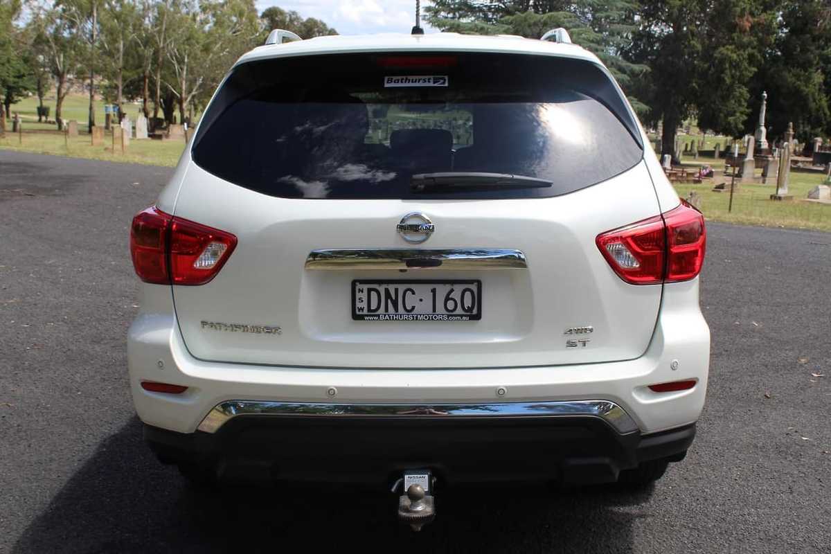 2017 Nissan PATHFINDER ST R52 Series II