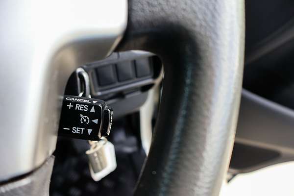 2014 Toyota Hiace Commuter KDH223R