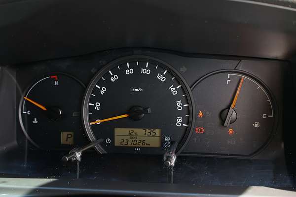 2014 Toyota Hiace Commuter KDH223R