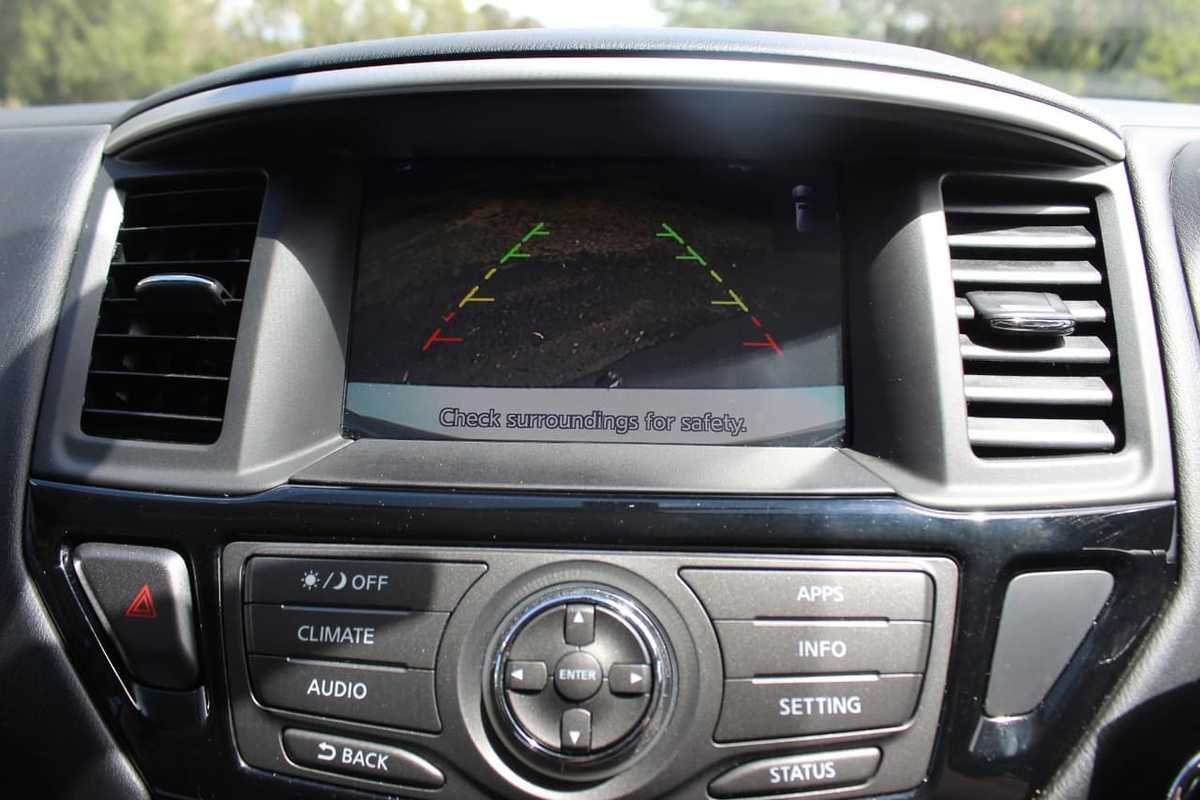 2017 Nissan PATHFINDER ST R52 Series II