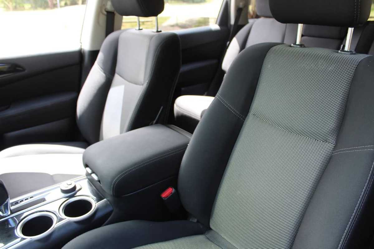 2017 Nissan PATHFINDER ST R52 Series II