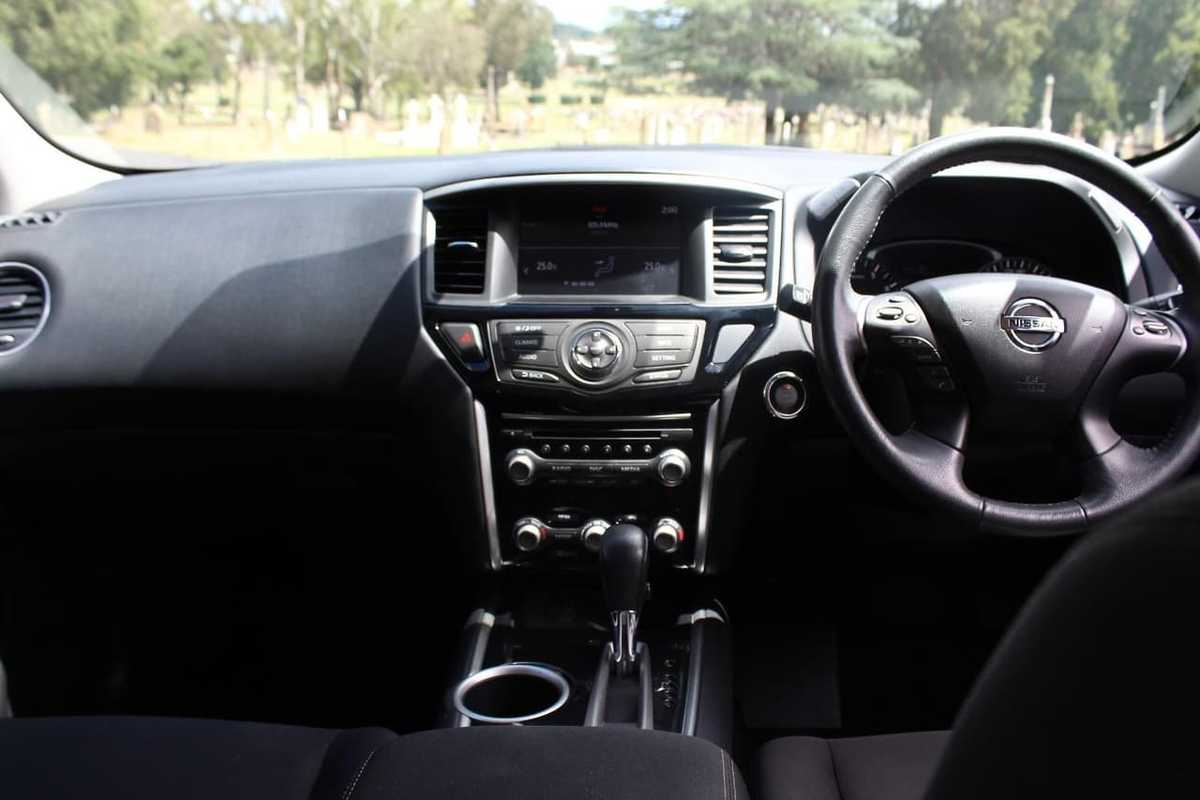 2017 Nissan PATHFINDER ST R52 Series II
