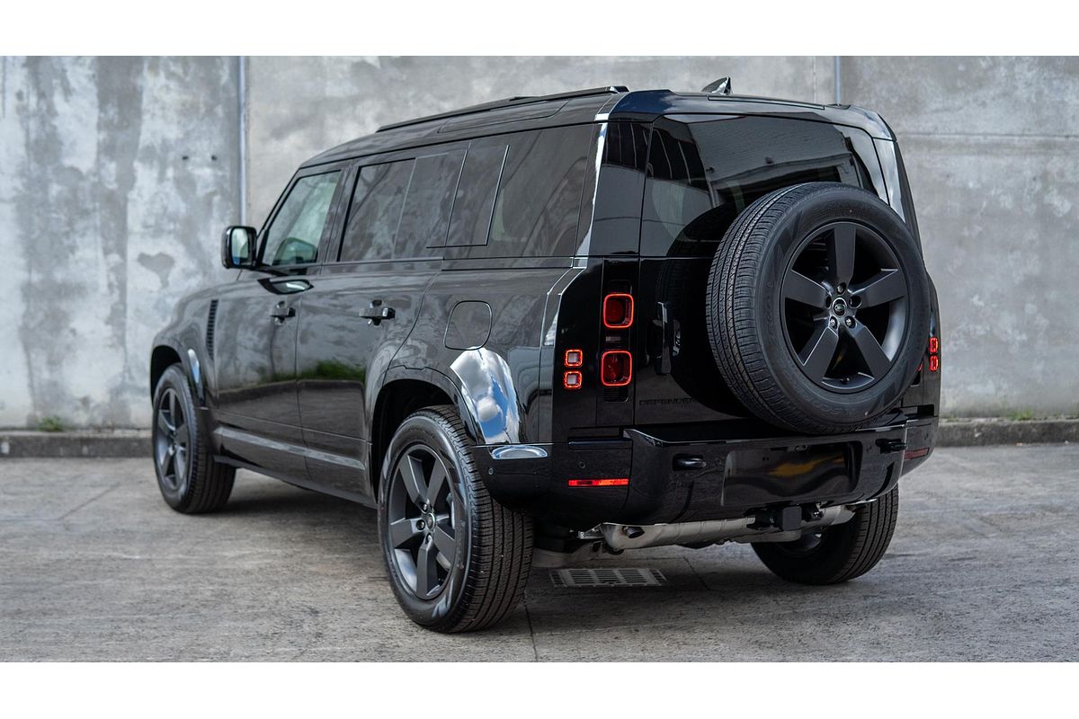 2024 Land Rover Defender 110 P400e X-Dynamic SE L663