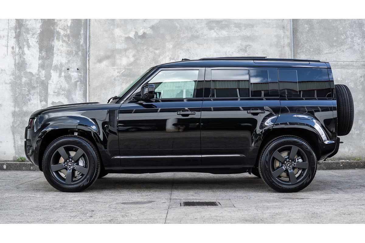 2024 Land Rover Defender 110 P400e X-Dynamic SE L663