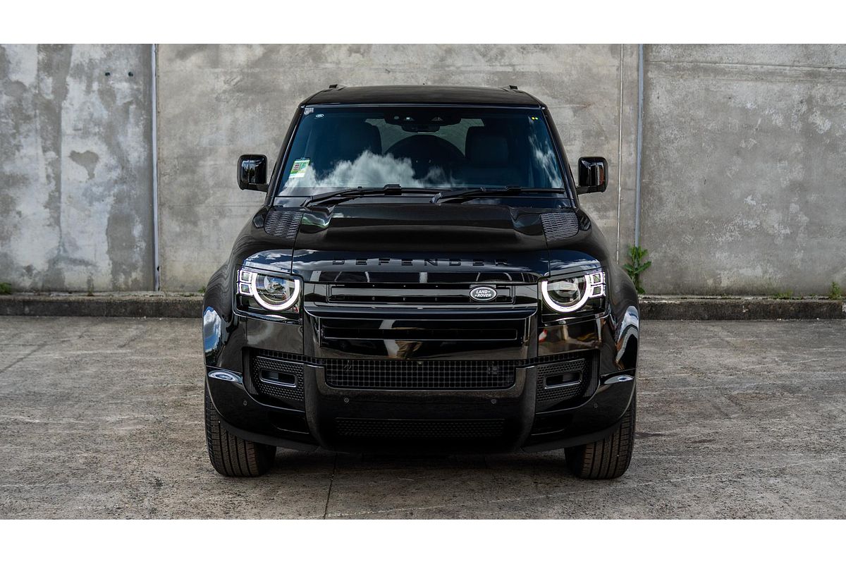 2024 Land Rover Defender 110 P400e X-Dynamic SE L663