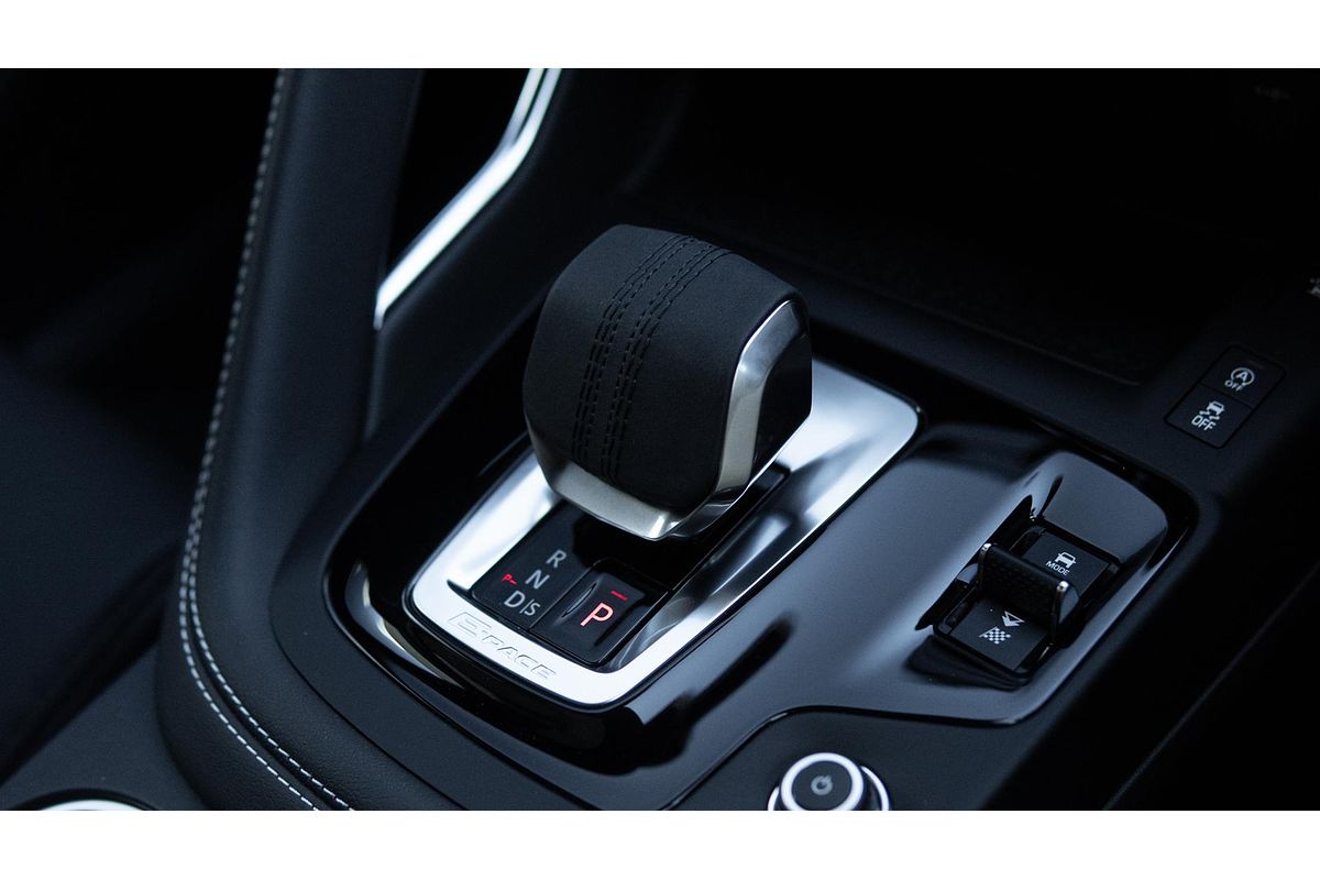 2024 Jaguar E-PACE P250 R-Dynamic SE X540