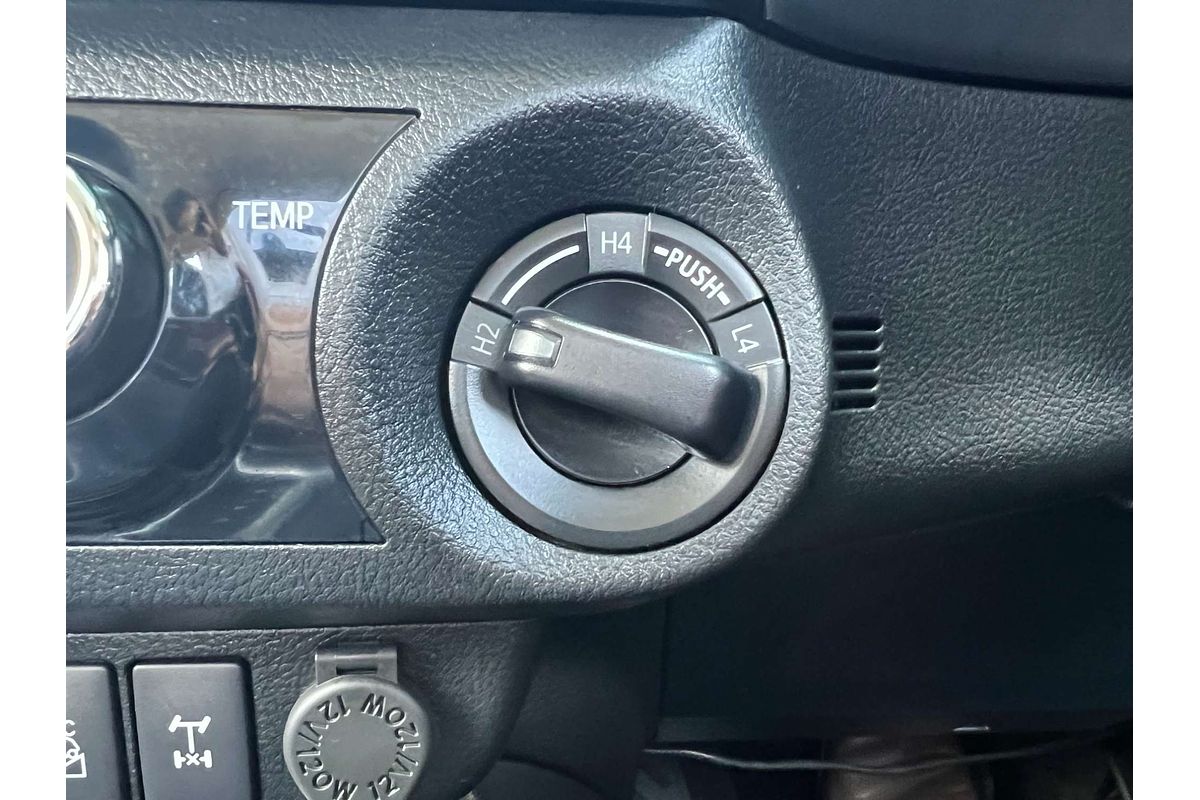 2019 Toyota Hilux SR5 GUN126R 4X4