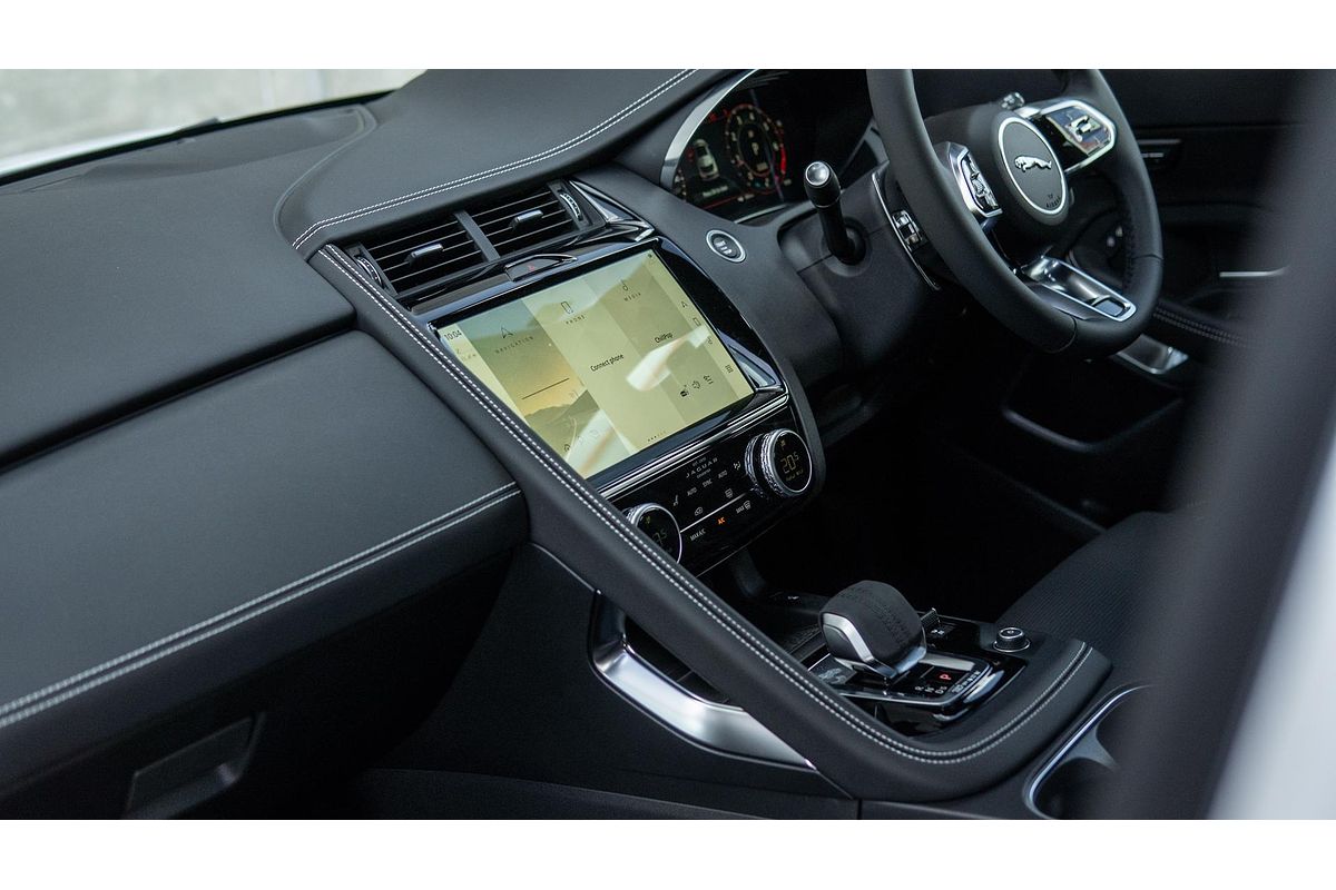 2024 Jaguar E-PACE P250 R-Dynamic SE X540