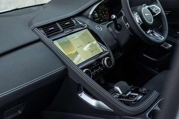 2024 Jaguar E-PACE P250 R-Dynamic SE X540