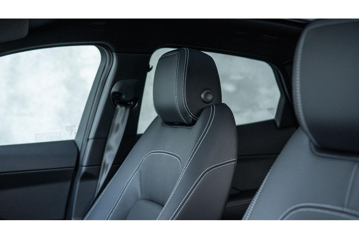 2024 Jaguar E-PACE P250 R-Dynamic SE X540
