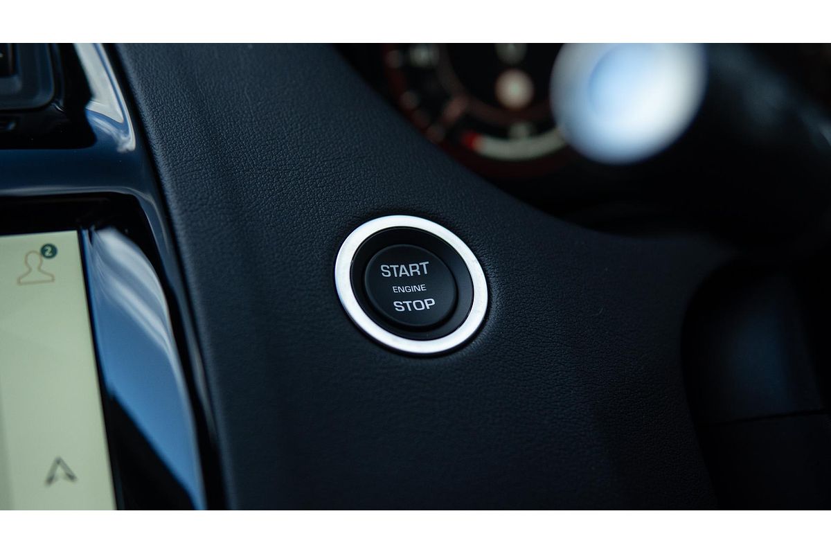 2024 Jaguar E-PACE P250 R-Dynamic SE X540