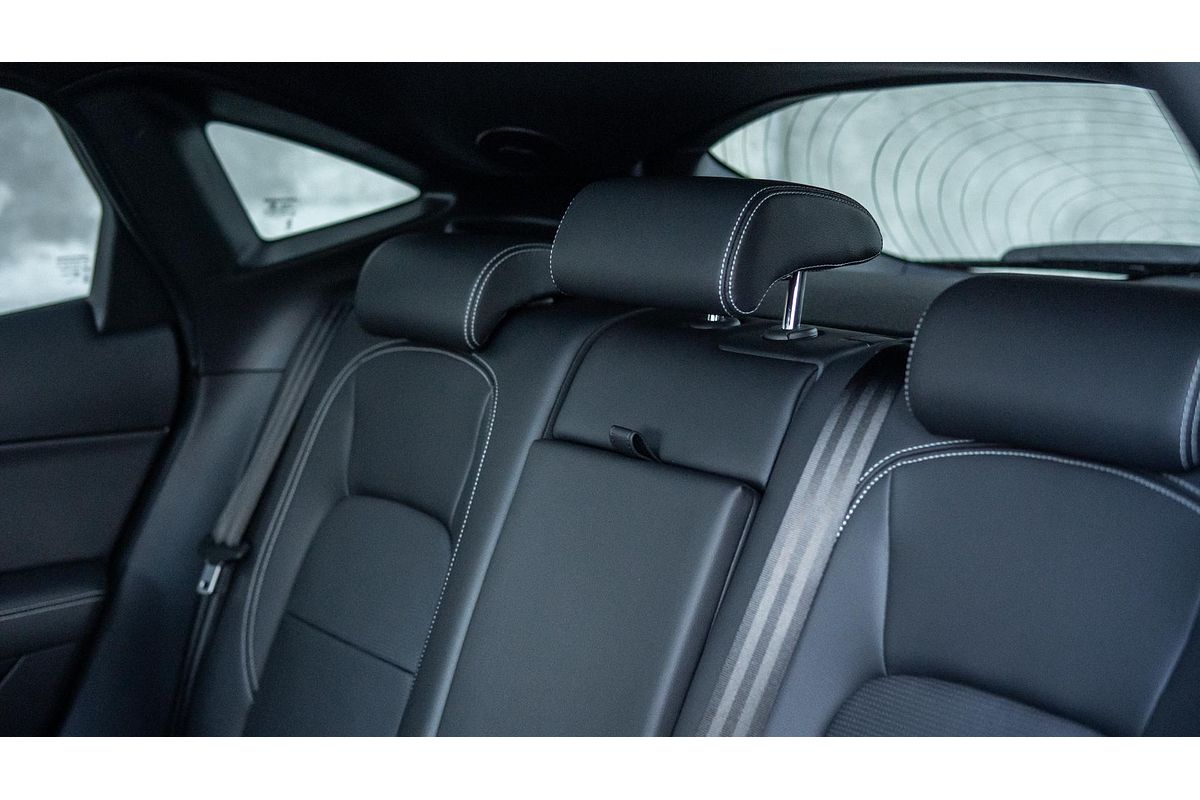 2024 Jaguar E-PACE P250 R-Dynamic SE X540