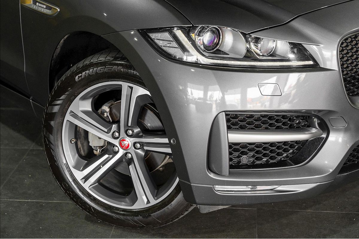 2019 Jaguar F-PACE 25d R-Sport X761