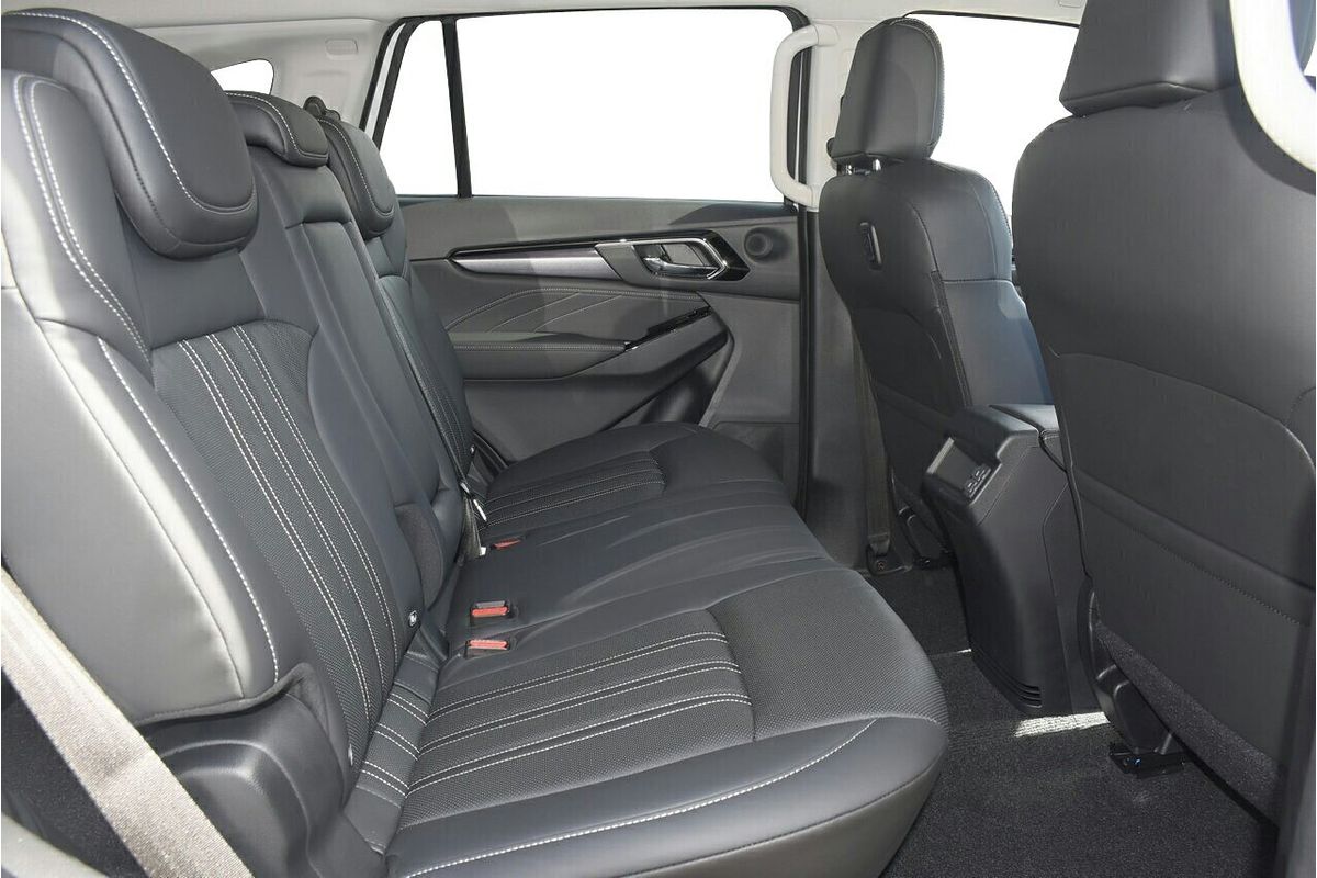 2024 Isuzu MU-X LS-T