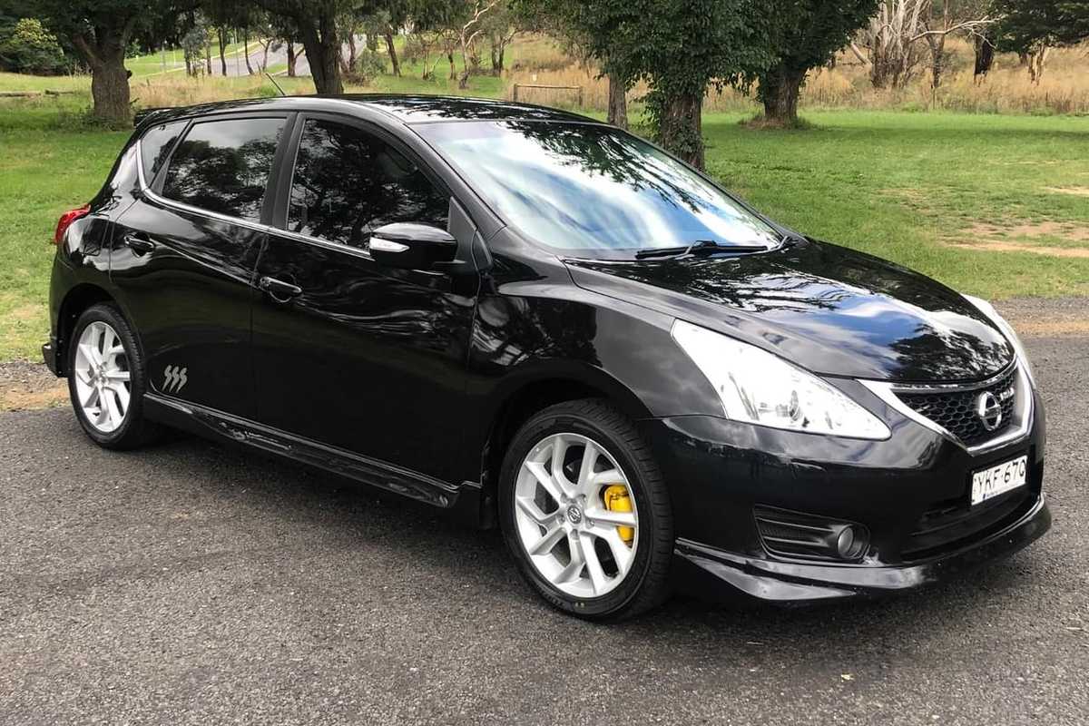 2013 Nissan PULSAR SSS C12