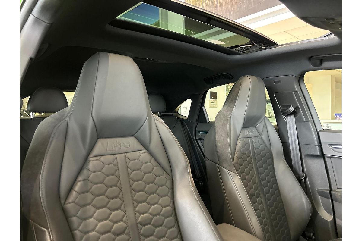 2021 Audi RS Q3 F3