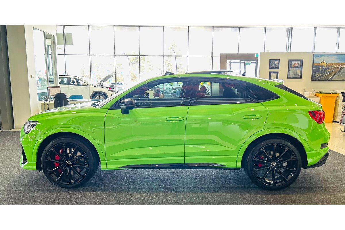 2021 Audi RS Q3 F3