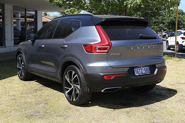 2019 Volvo XC40 T5 R-Design