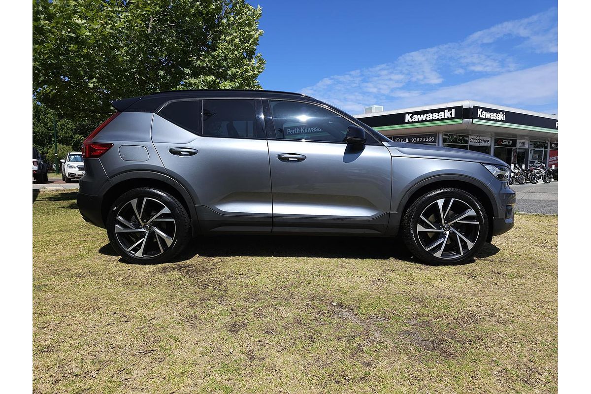 2019 Volvo XC40 T5 R-Design