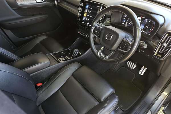2019 Volvo XC40 T5 R-Design