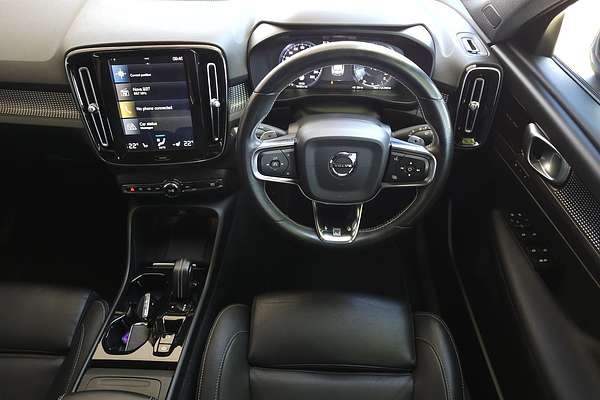 2019 Volvo XC40 T5 R-Design