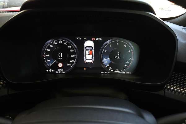 2019 Volvo XC40 T5 R-Design