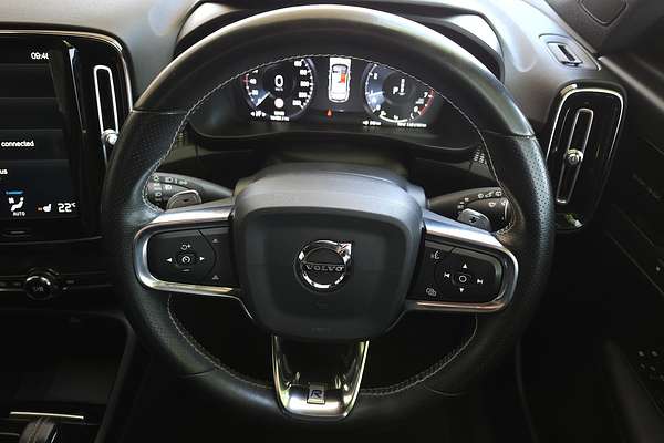 2019 Volvo XC40 T5 R-Design