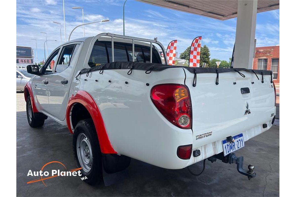 2012 Mitsubishi TRITON GLX (4x4) MN MY12 4X4