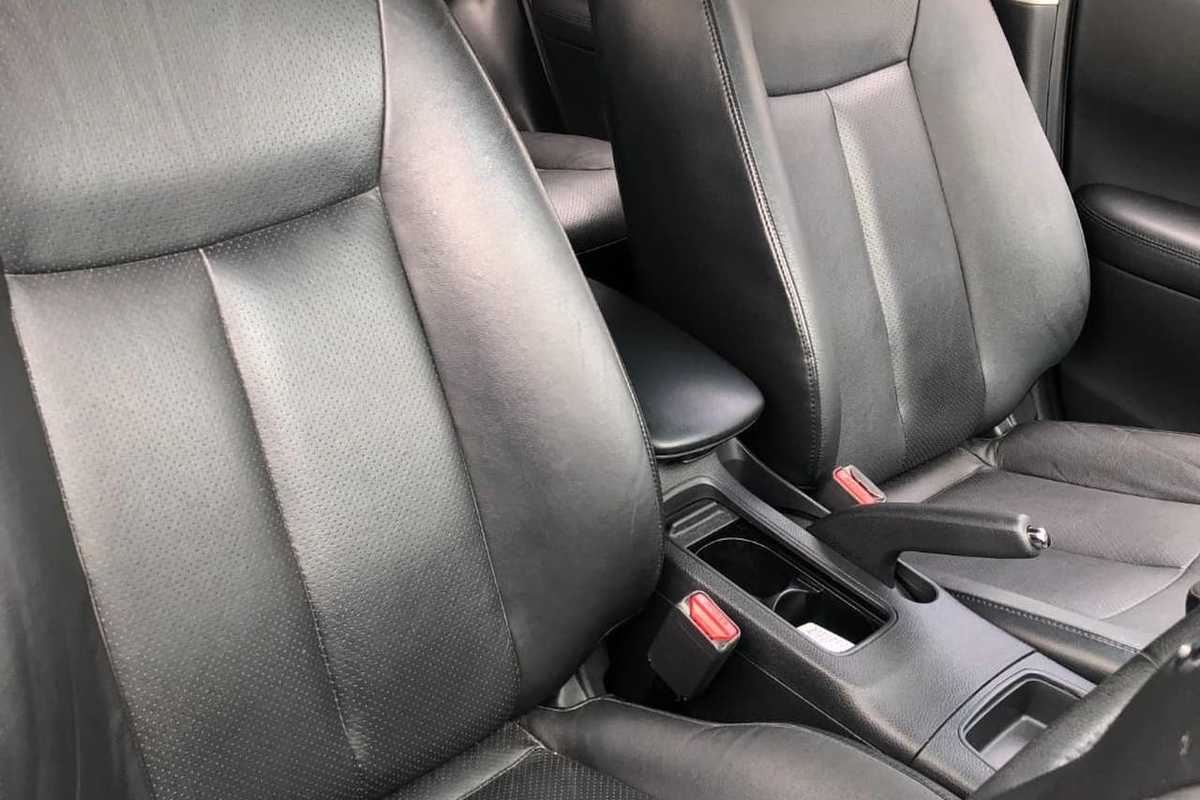 2013 Nissan PULSAR SSS C12