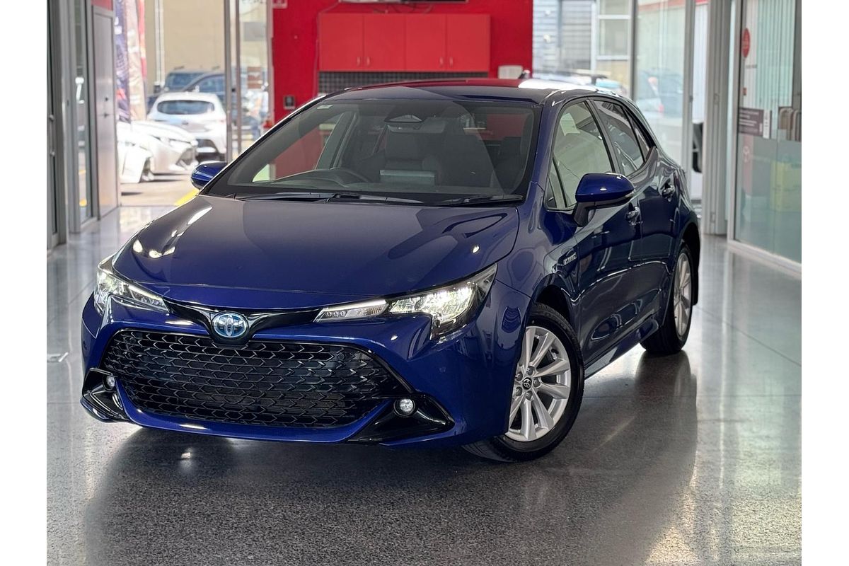 2023 Toyota Corolla SX Hybrid ZWE219R