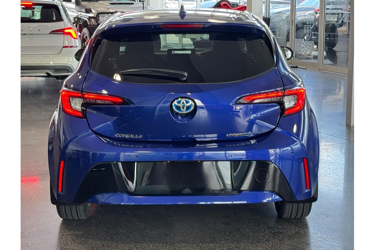 2023 Toyota Corolla SX Hybrid ZWE219R