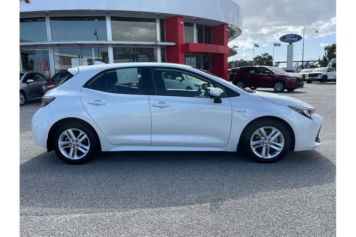 2022 Toyota Corolla Ascent Sport Hybrid ZWE211R