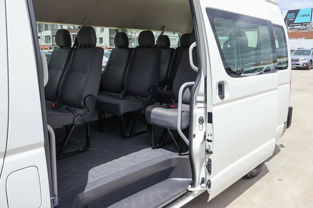 2017 Toyota Hiace Commuter KDH223R