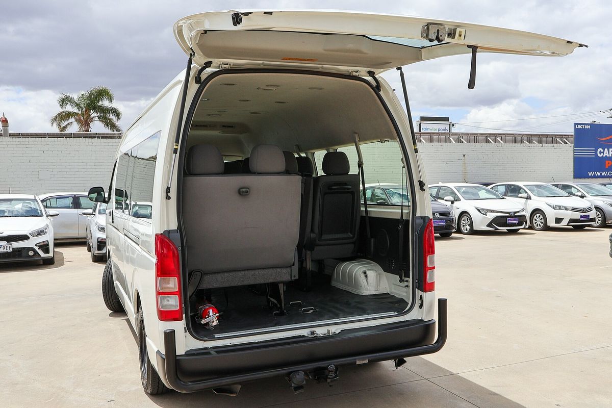 2017 Toyota Hiace Commuter KDH223R