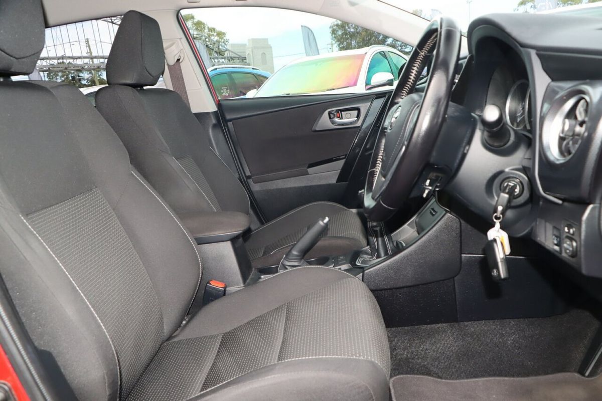 2016 Toyota Corolla Ascent Sport ZRE182R