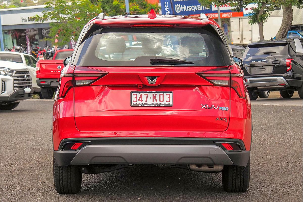 2023 Mahindra XUV700 AX7L