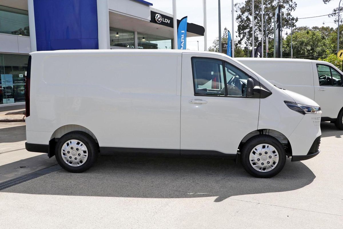2024 LDV Deliver 7 SWB