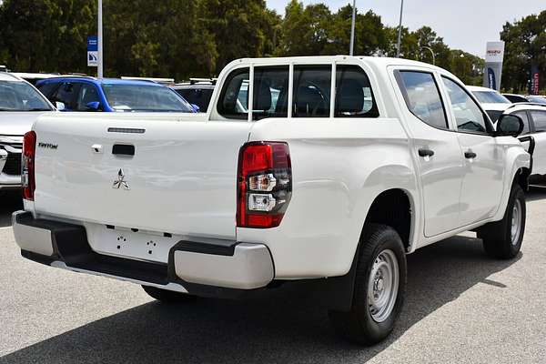 2022 Mitsubishi Triton GLX MR 4X4